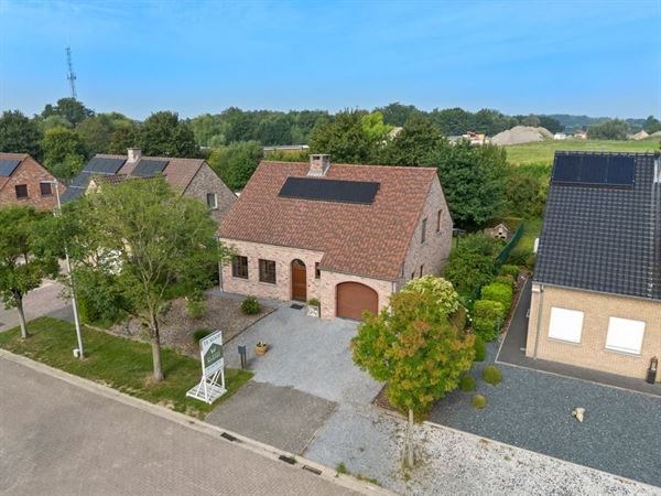 INSTAPKLARE OPEN BEBOUWING MET CHARME, ENERGIEZUINIGHEID EN RUIMTE
