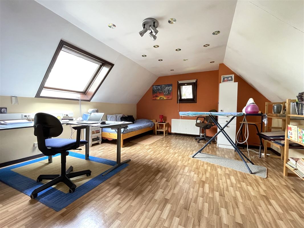 Jolie villa dans un quartier prisé et verdoyant