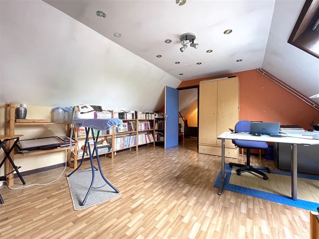 Jolie villa dans un quartier prisé et verdoyant
