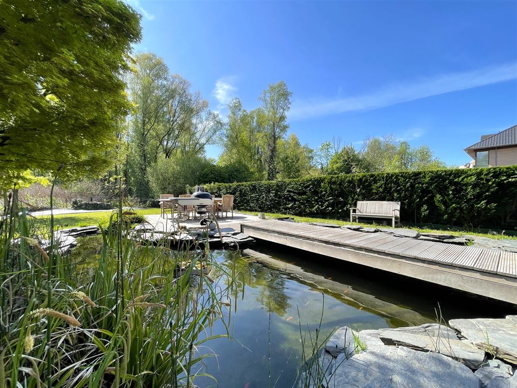 Villa rénovée à deux pas du lac de Genval