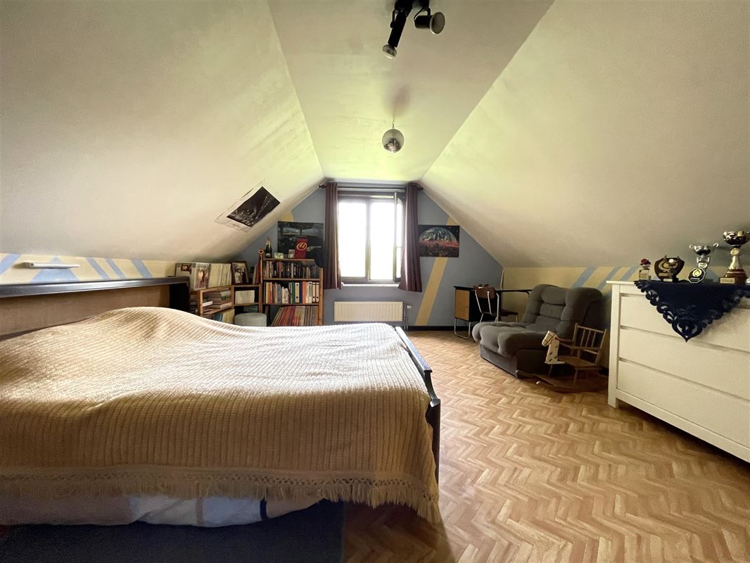 Jolie villa dans un quartier prisé et verdoyant