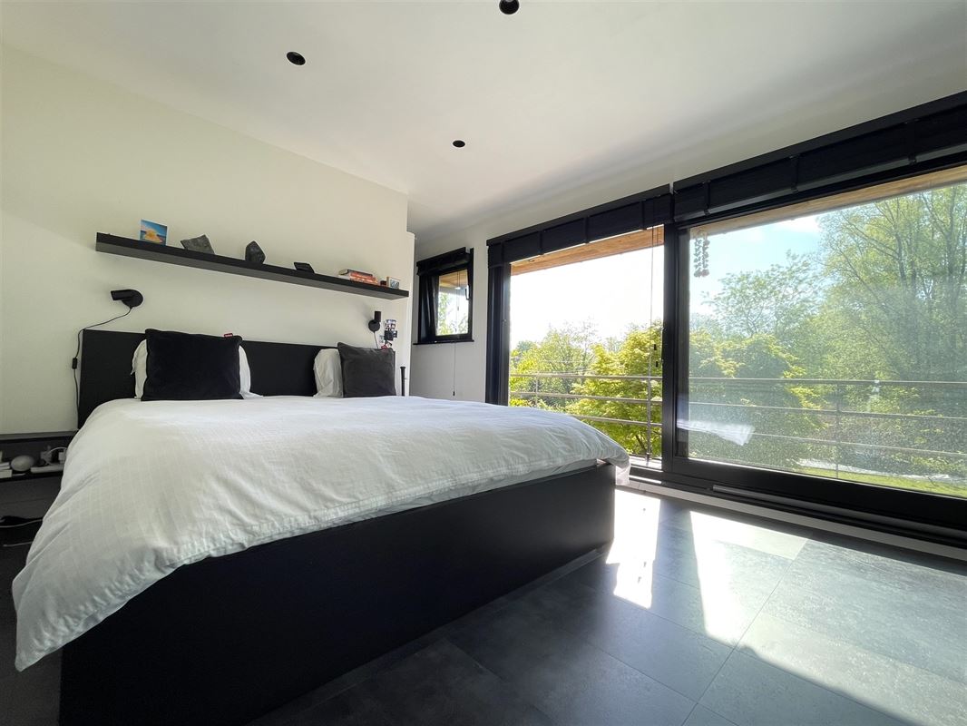 Villa rénovée à deux pas du lac de Genval