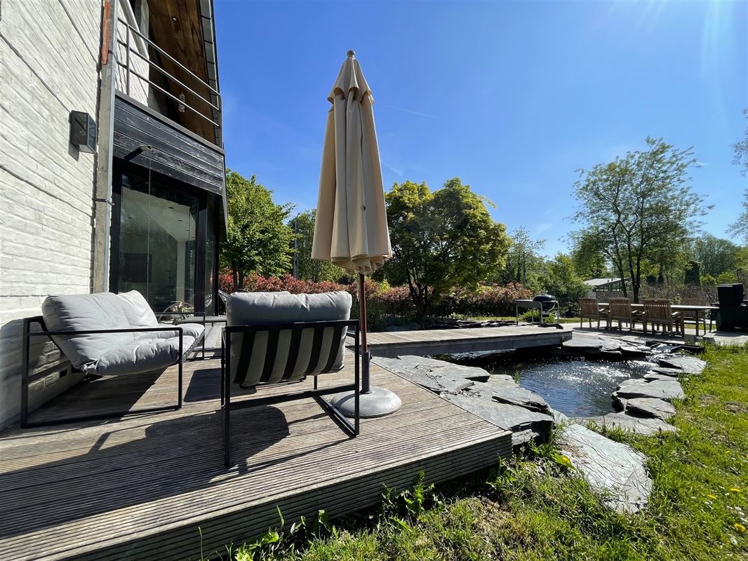 Villa rénovée à deux pas du lac de Genval