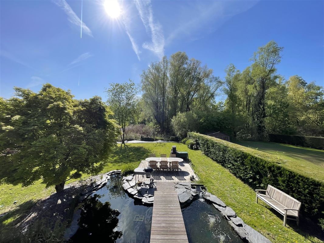 Villa rénovée à deux pas du lac de Genval