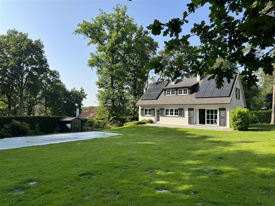 Charmante villa avec piscine dans un écrin de verdure