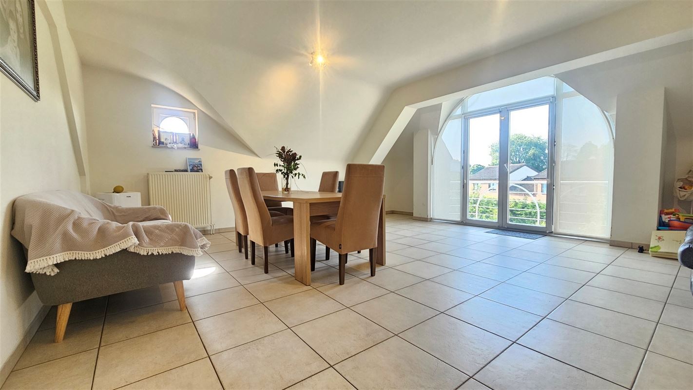 Appartement lumineux avec terrasse, au sein d’une petite copropriété !!