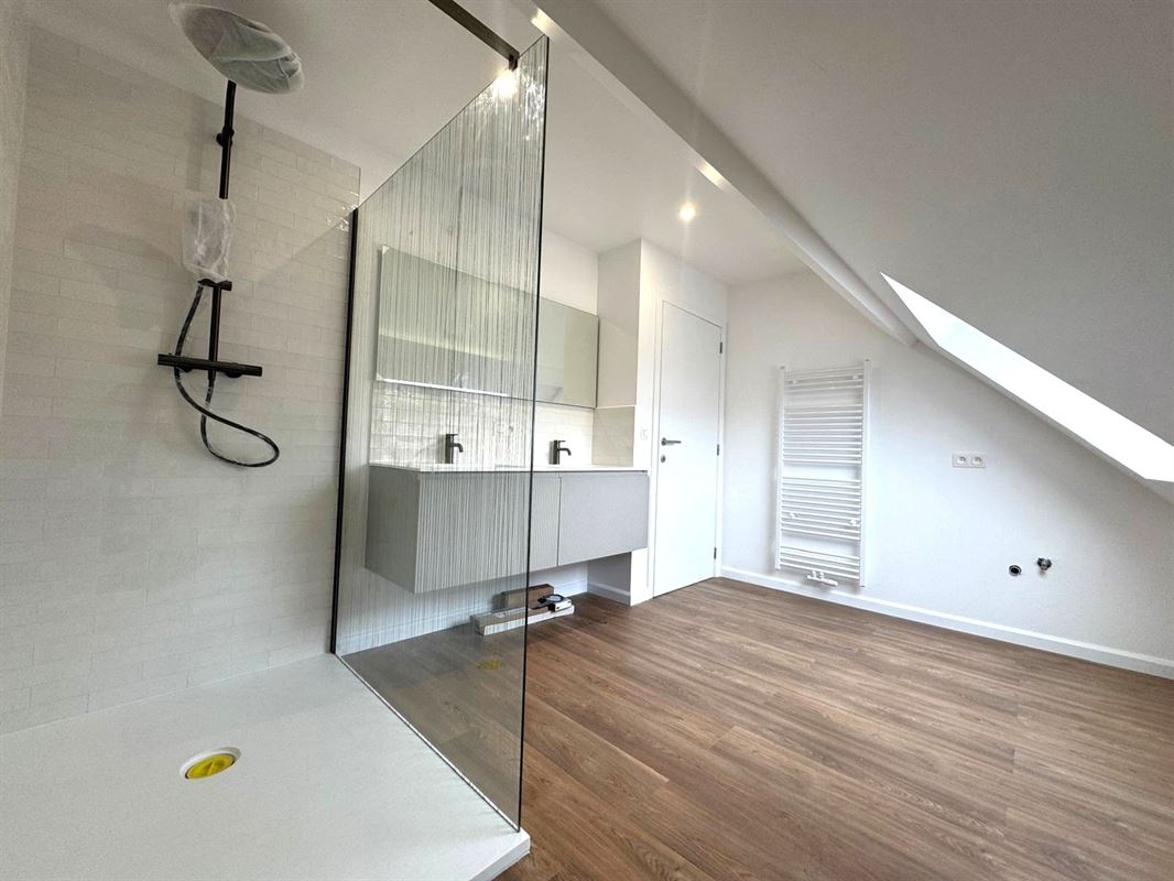 DUPLEX - GARE - 2 CH - CENTRALE - NEUF