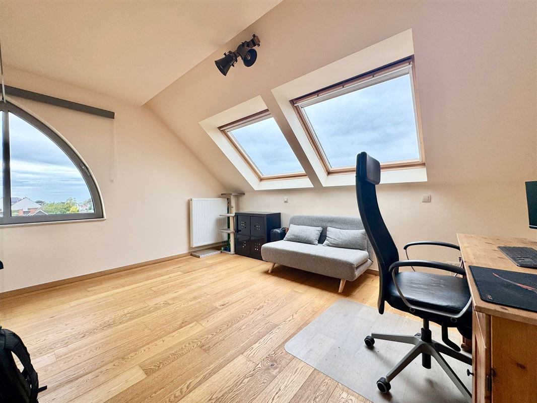 MAGNIFIQUE APPARTEMENT - LUMINEUX - GARAGE - CAVE