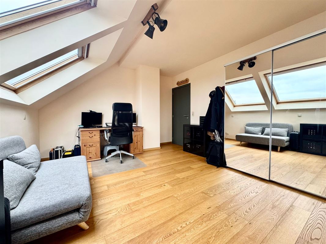MAGNIFIQUE APPARTEMENT - LUMINEUX - GARAGE - CAVE