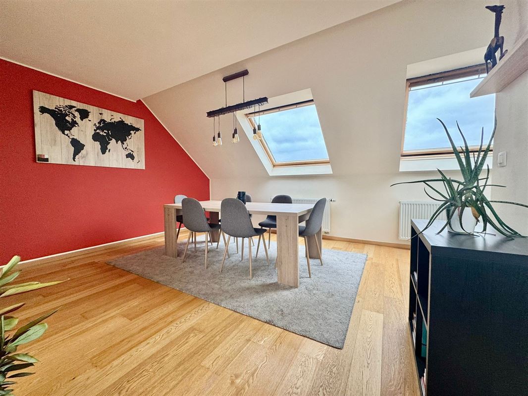 MAGNIFIQUE APPARTEMENT - LUMINEUX - GARAGE - CAVE