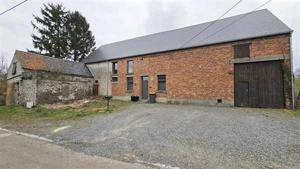 SOUS OPTION - PLUS DE VISITE- Fermette avec grange et terrain
