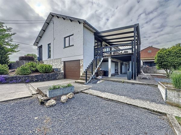 SOUS OPTION - PLUS DE VISITE - Jolie villa 4 façades  