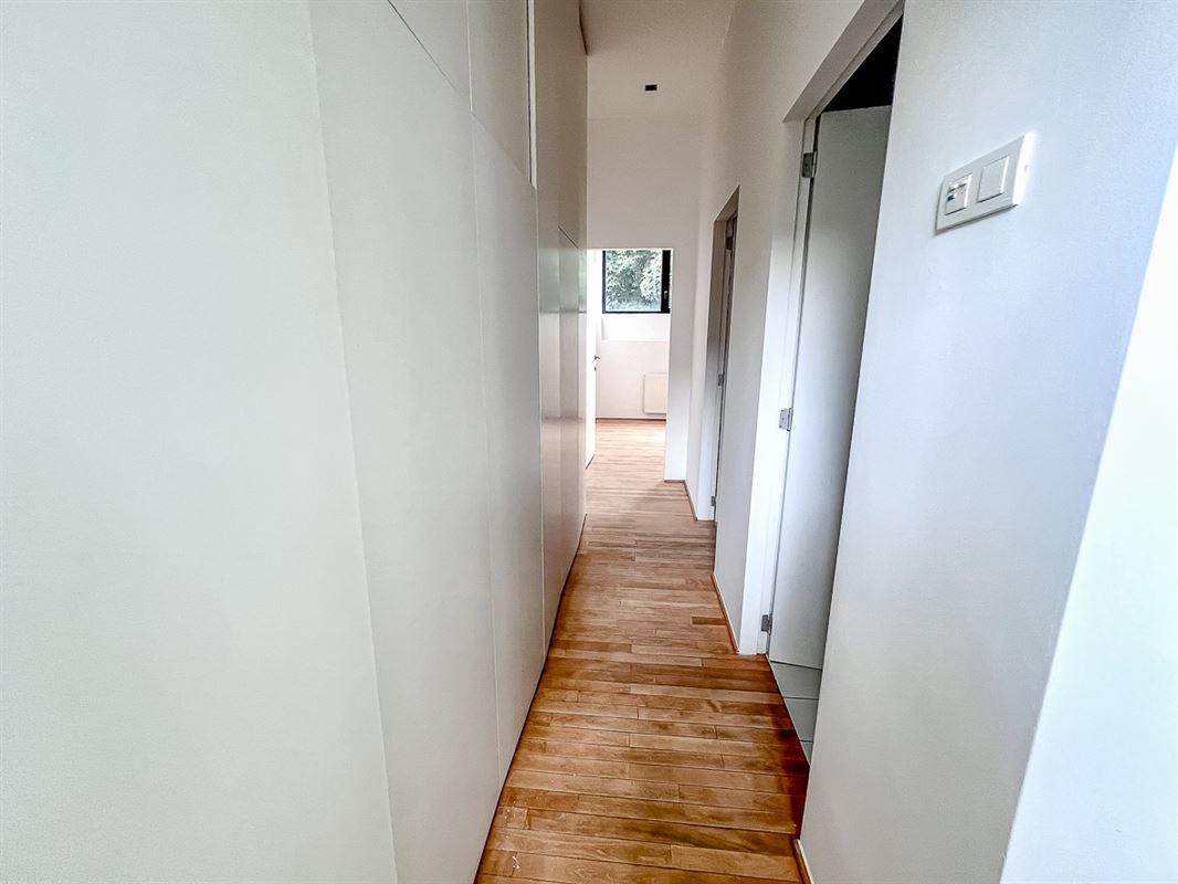Image 18 : Appartement à 1050 IXELLES (Belgique) - Prix 4.000 €