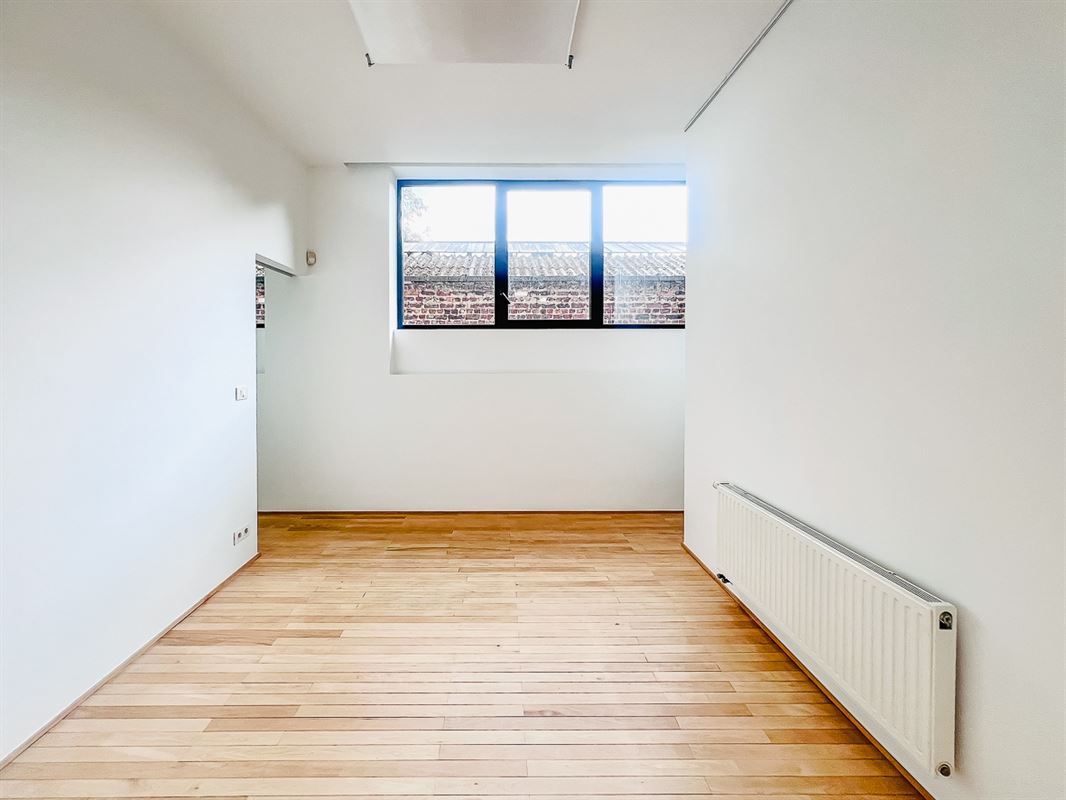 Image 15 : Appartement à 1050 IXELLES (Belgique) - Prix 4.000 €
