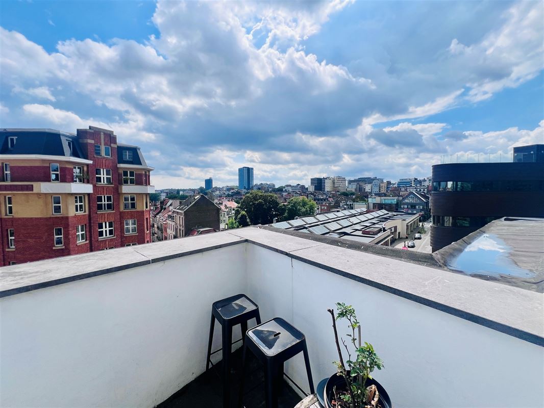 Image 1 : Appartement à 1050 ixelles (Belgique) - Prix 1.300 €