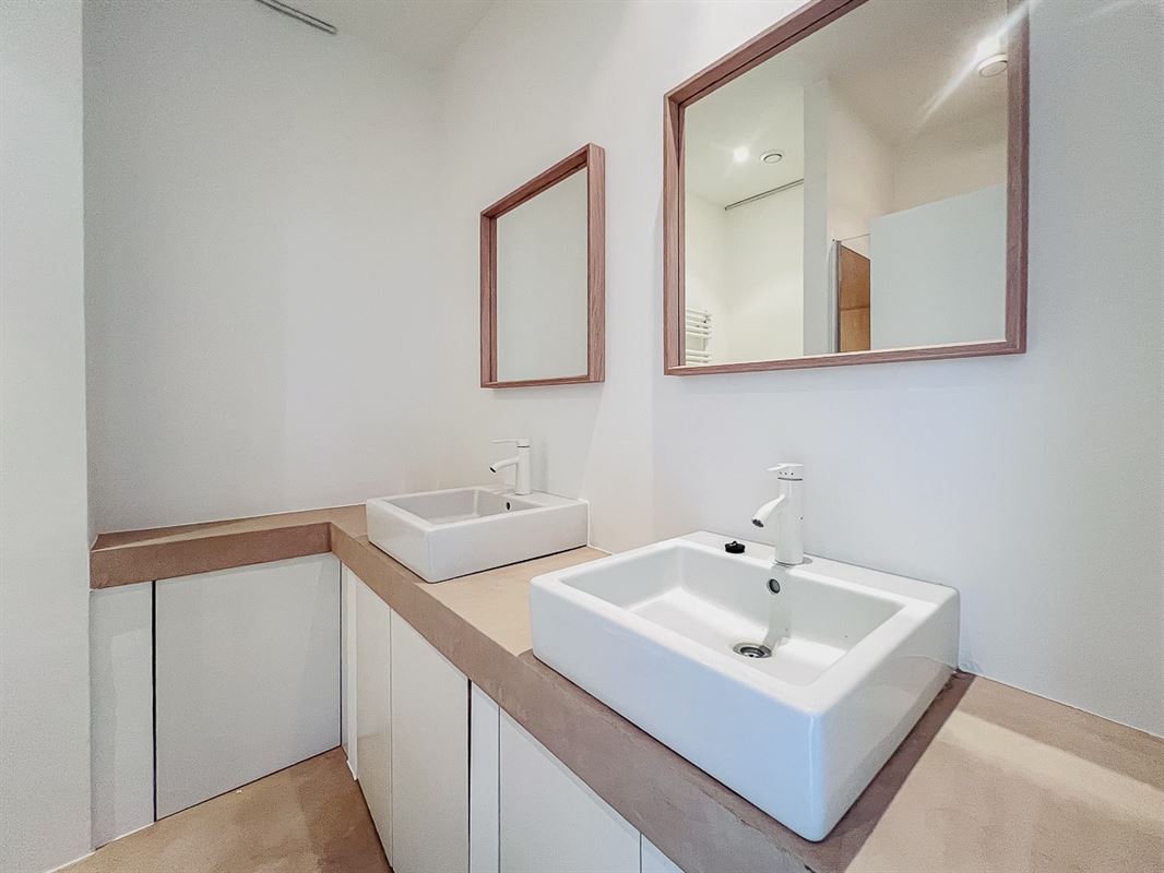 Image 19 : Appartement à 1050 IXELLES (Belgique) - Prix 4.000 €