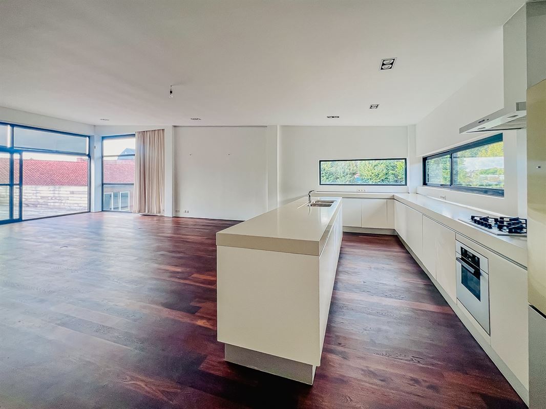 Image 5 : Appartement à 1050 IXELLES (Belgique) - Prix 4.000 €