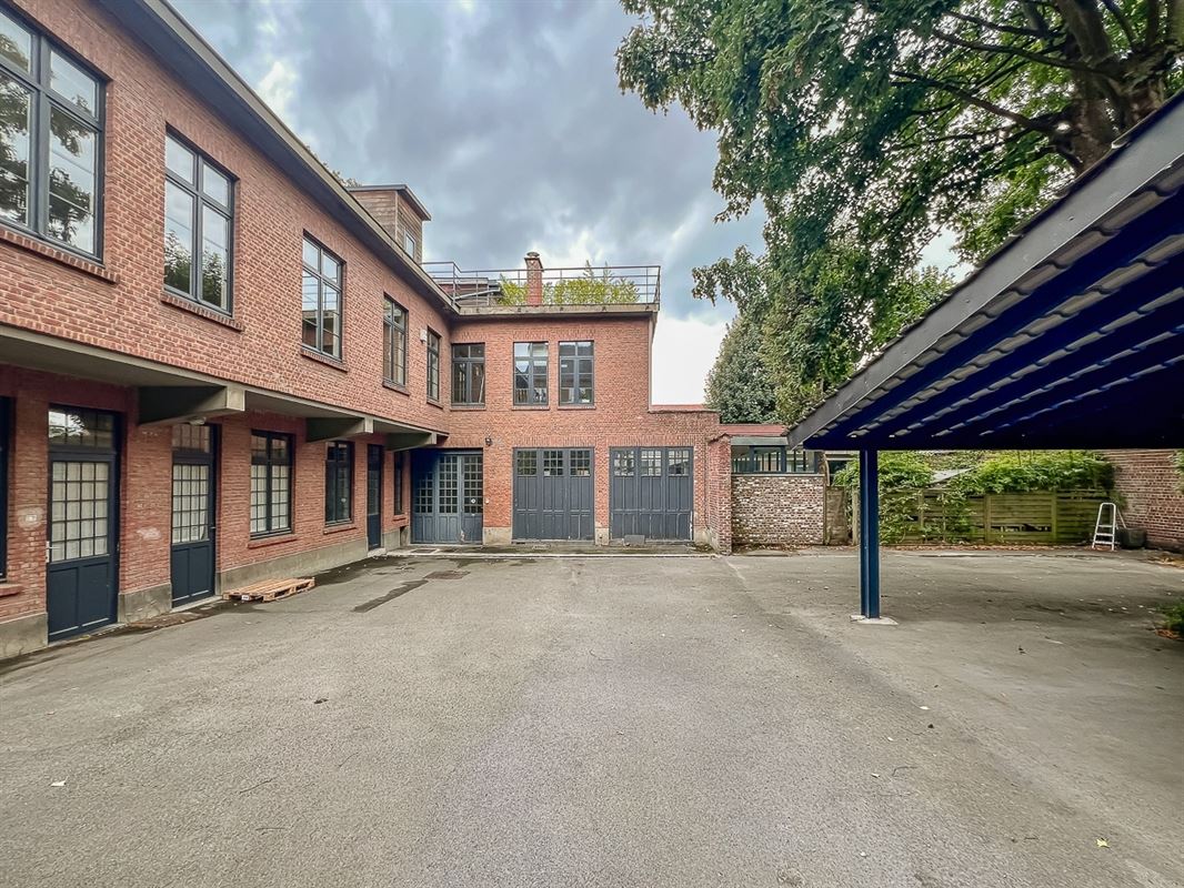 Image 23 : Appartement à 1050 IXELLES (Belgique) - Prix 4.000 €