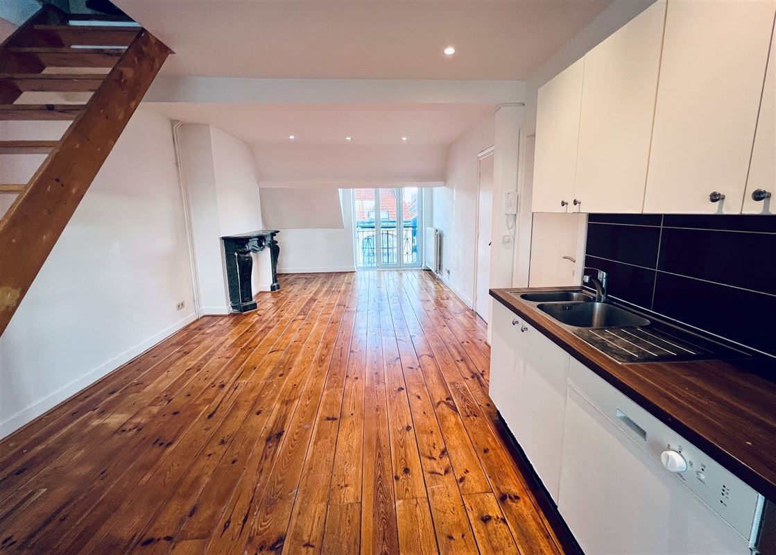 Image 2 : Appartement à 1030 SCHAERBEEK (Belgique) - Prix 825 €