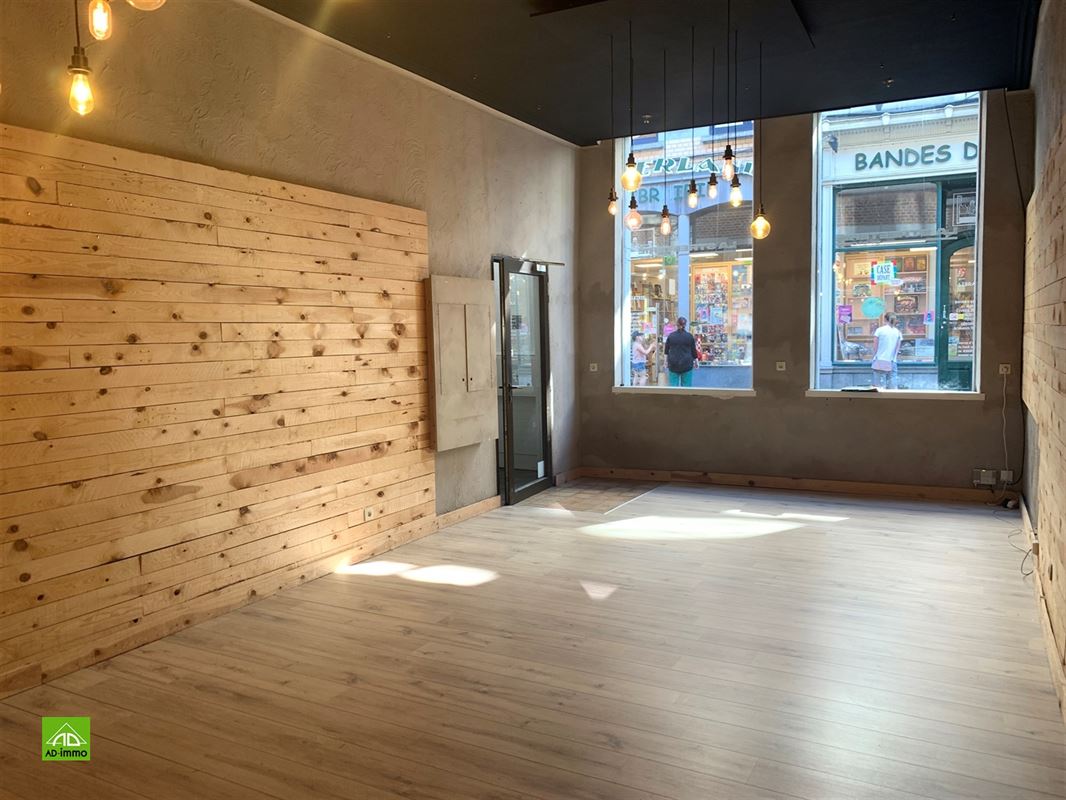 Image 4 : rez-de-chaussée commercial à 5000 NAMUR (Belgique) - Prix 1.000 €