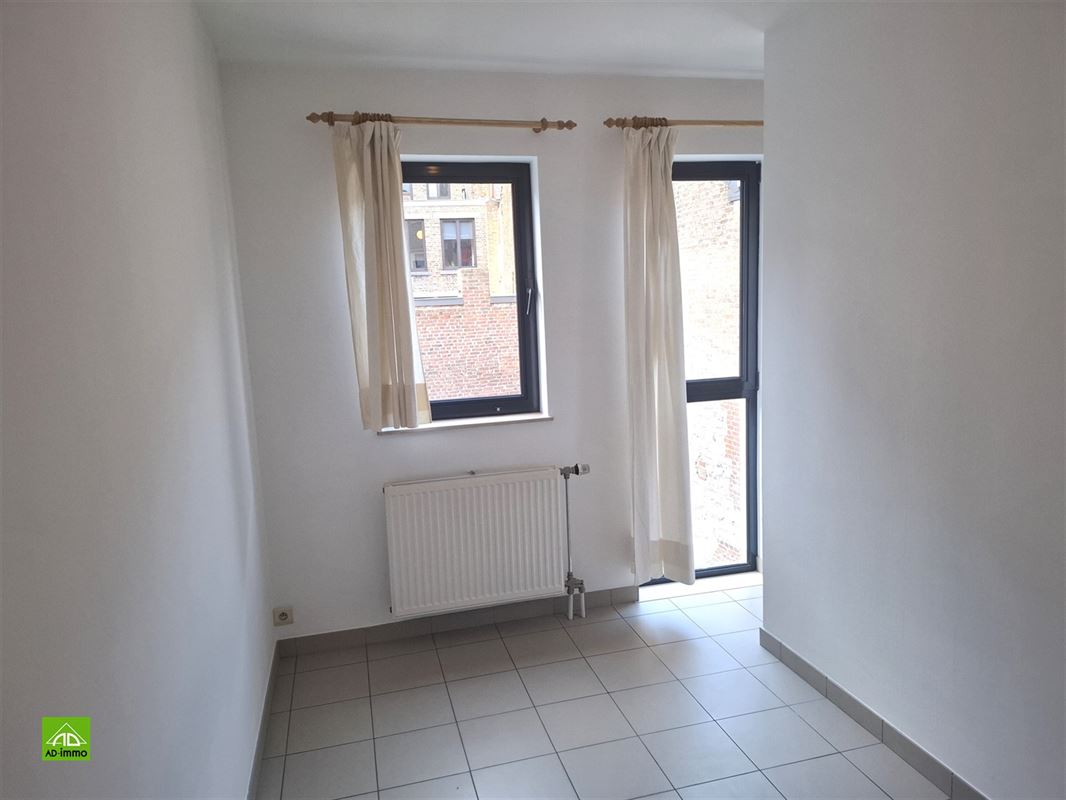 Image 5 : studio à 5000 NAMUR (Belgique) - Prix 600 €