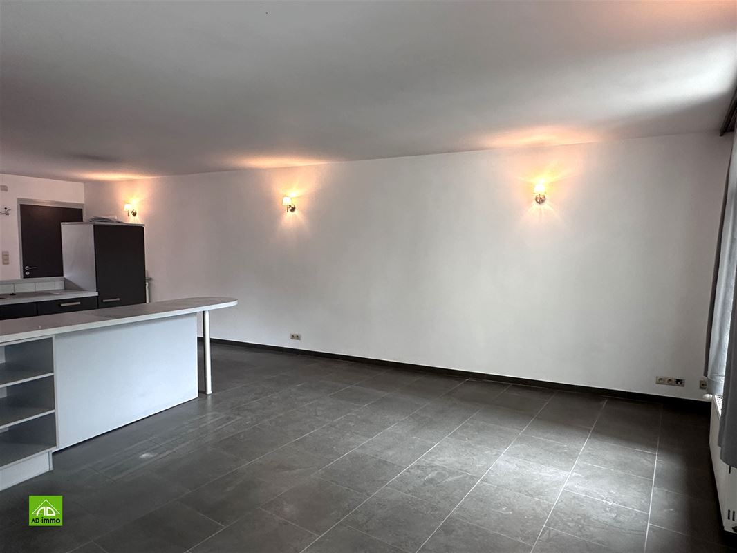 Image 9 : appartement à 5000 NAMUR (Belgique) - Prix 740 €