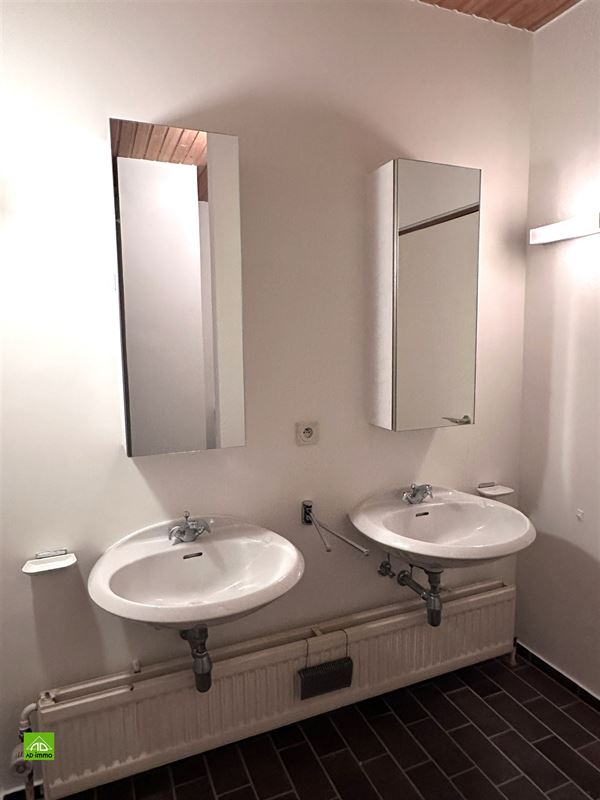 Image 20 : villa à 6900 MARCHE-EN-FAMENNE (Belgique) - Prix 1.200 €