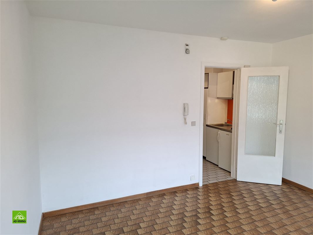 Image 3 : studio à 5000 NAMUR (Belgique) - Prix 500 €
