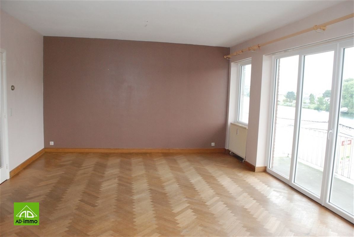 Image 4 : appartement à 5000 NAMUR (Belgique) - Prix 945 €