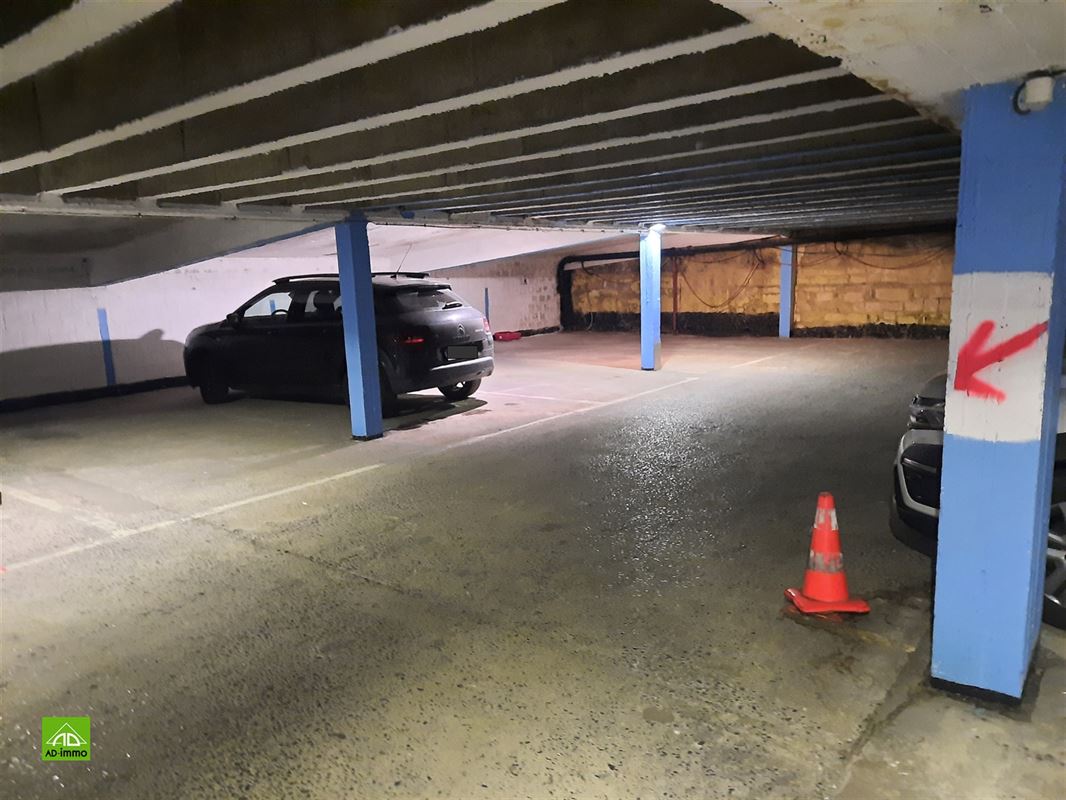 Image 4 : emplacement à 5000 NAMUR (Belgique) - Prix 85 €