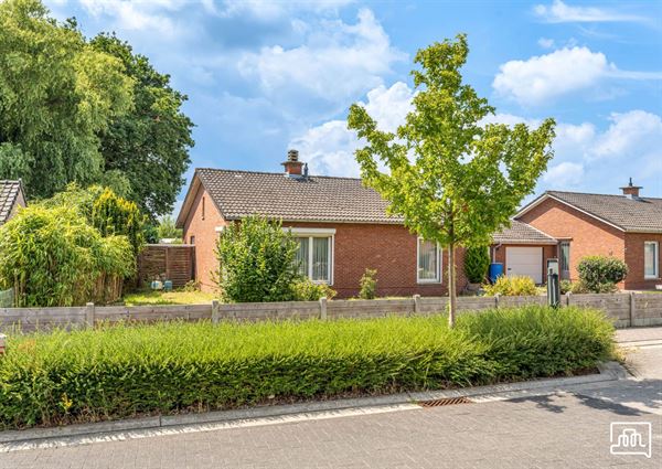 Huis halfopen bebouwing 