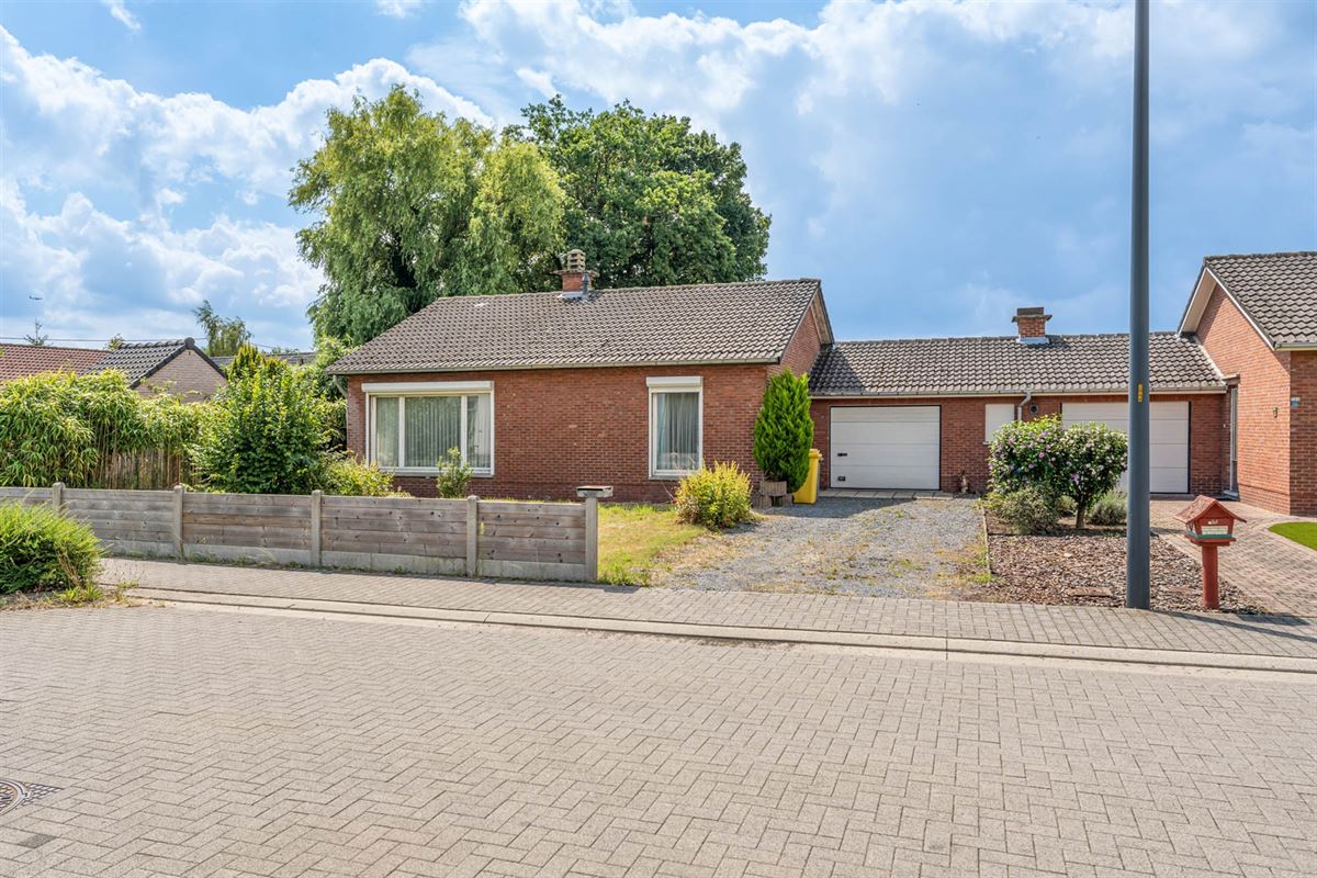 Huis halfopen bebouwing 