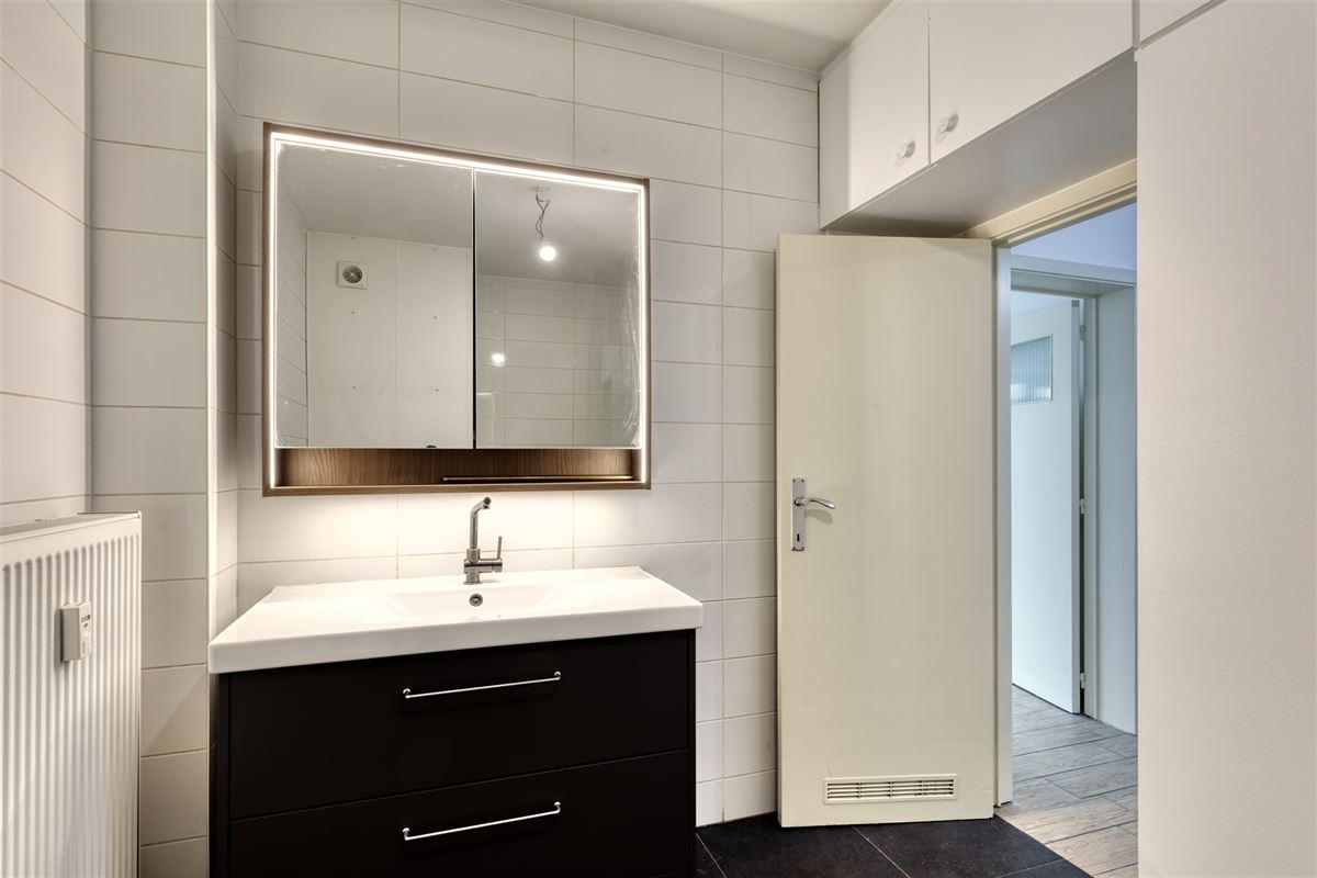 Image 8 : Appartement à 4000 LIÈGE (Belgique) - Prix 950 €
