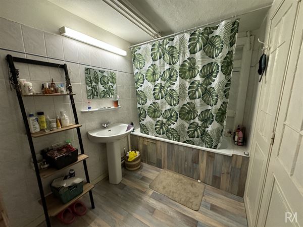 VENNES : Appartement 1 chambre avec terrasse et j