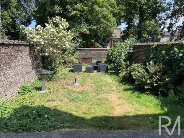 VENNES : Appartement 1 chambre avec terrasse et j