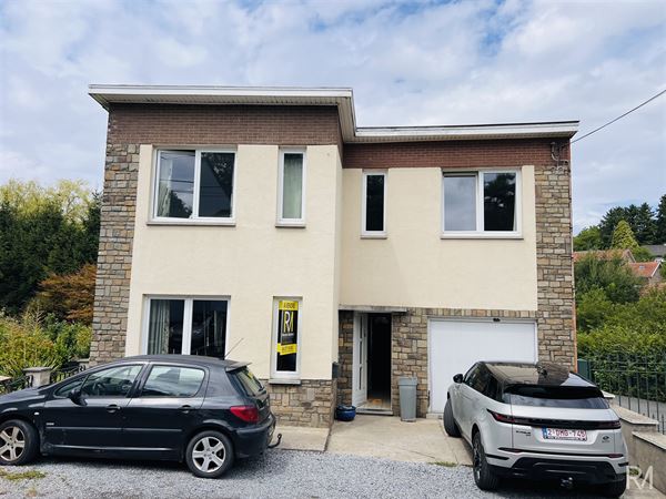Maison 4 façacdes avec 3 ch dans une rue en cul de sac à Grâce-Hollogne