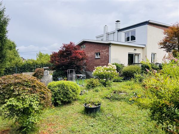 Maison 4 façacdes avec 3 ch dans une rue en cul de sac à Grâce-Hollogne