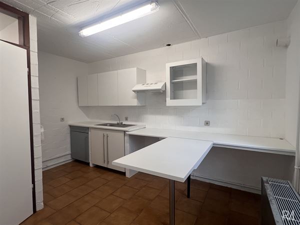 Maison semi-mitoyenne avec potentiel d’agrandissement !