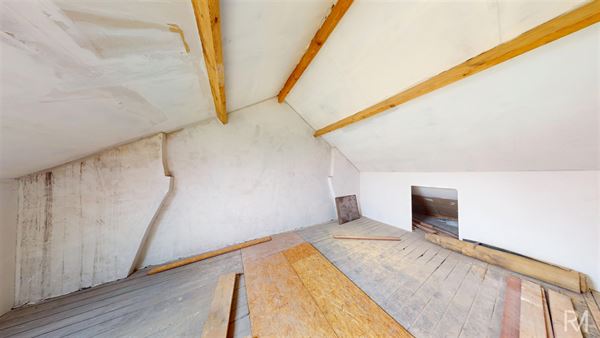 Maison bel étage à parachever