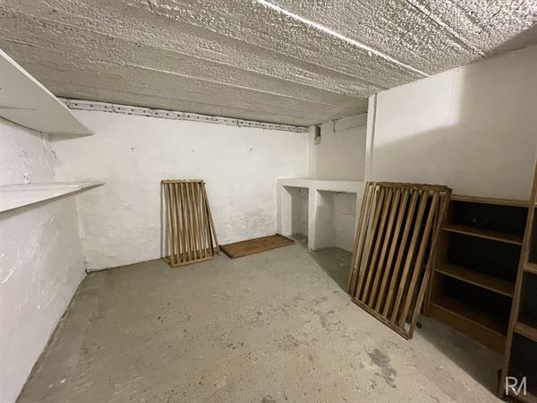 Maison 2 chambres à râfraichir/jardin/terrasse 