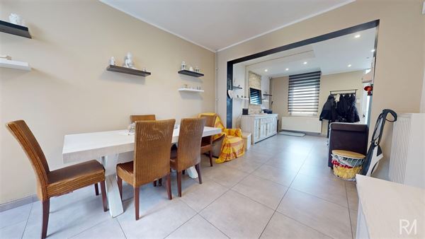 Maison 3 façades 3 ch à Grâce-Hollogne