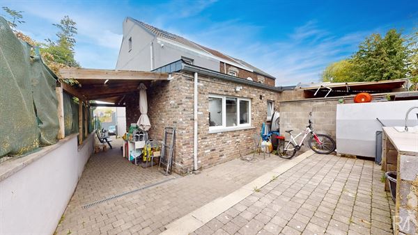Maison 3 façades 3 ch à Grâce-Hollogne