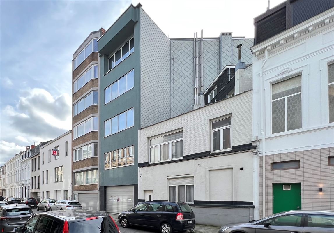 Kantoorgebouw / conversie tot appartementen mogelijk