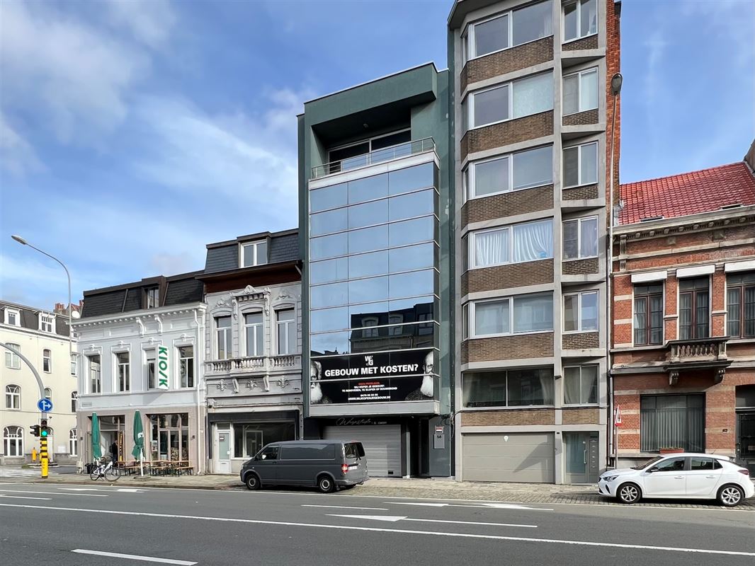 Kantoorgebouw / conversie tot appartementen mogelijk