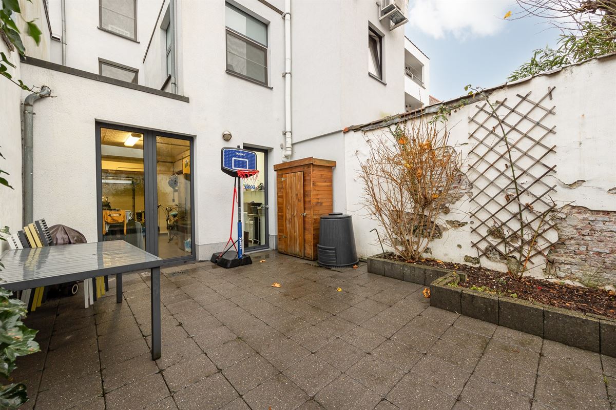 Woning met drie slaapkamers, tuin en garage