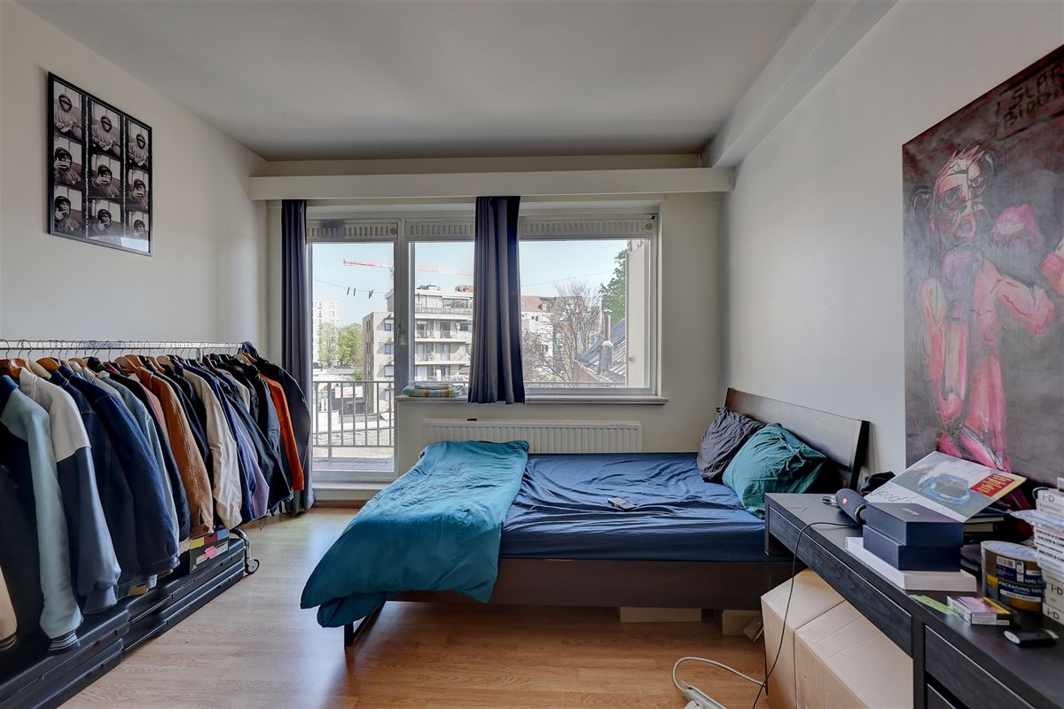 Ruim appartement met twee slaapkamers en terras in centrum Antwerpen