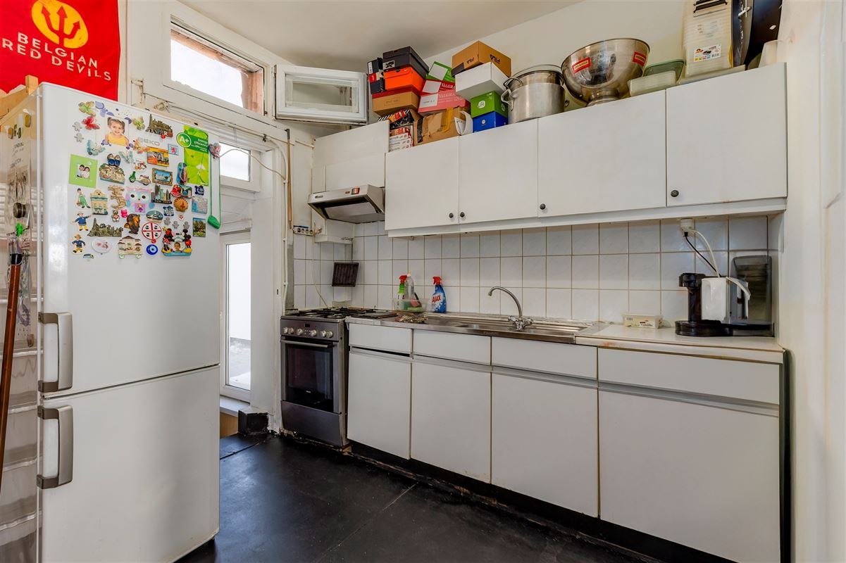 Woning ingedeeld in 3 verhuurde appartementen
