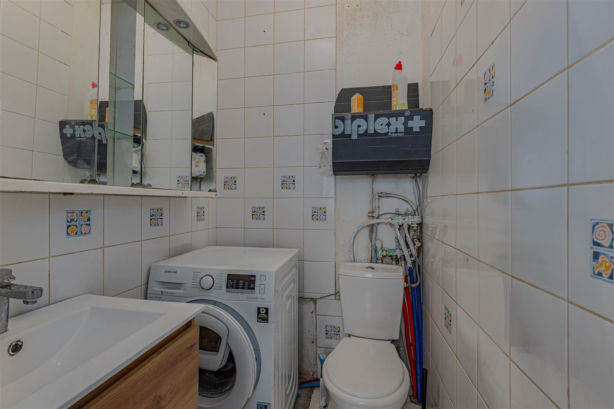 Woning ingedeeld in 4 verhuurde units op topligging aan Park Spoor Noord