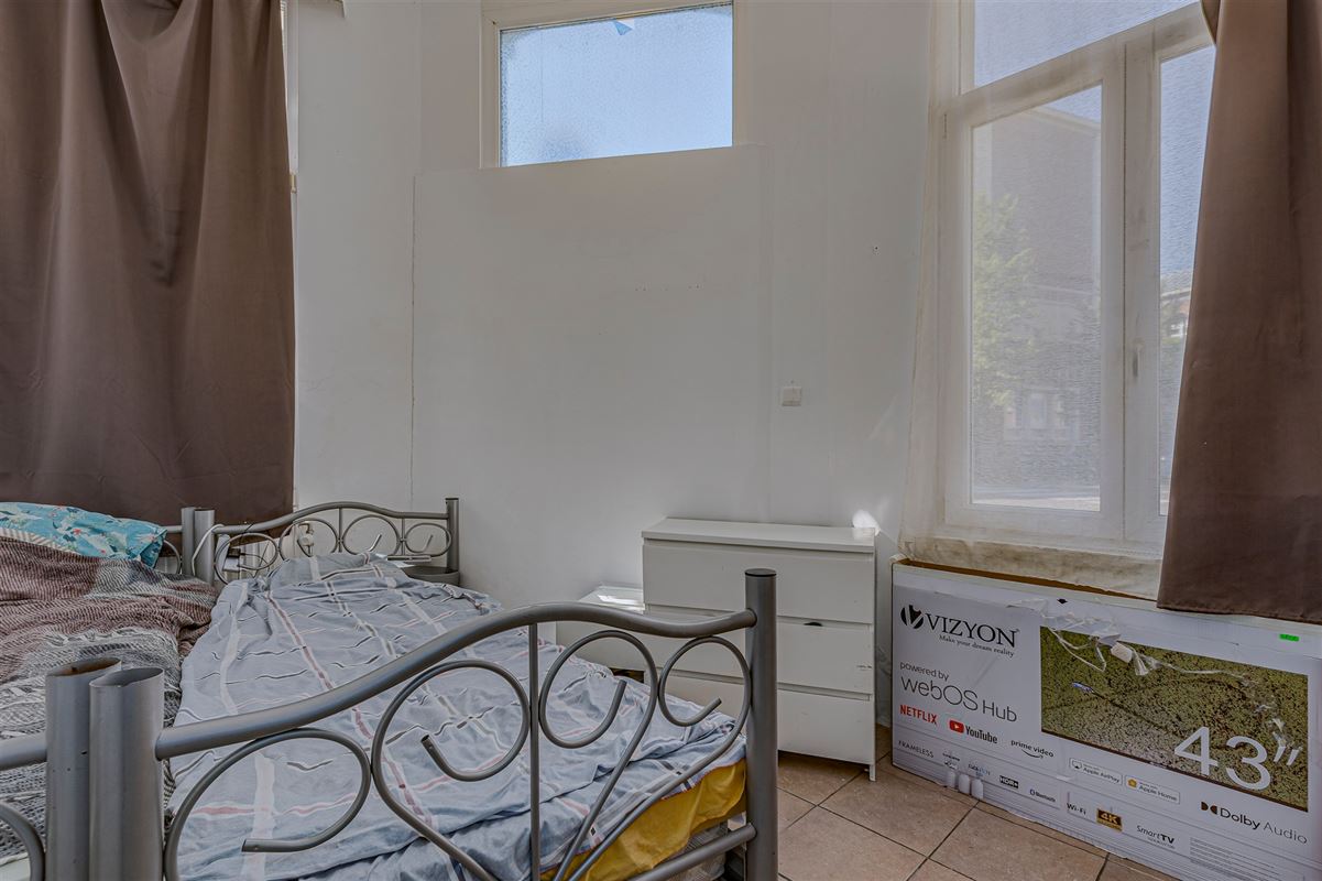 Woning ingedeeld in 4 verhuurde units op topligging aan Park Spoor Noord