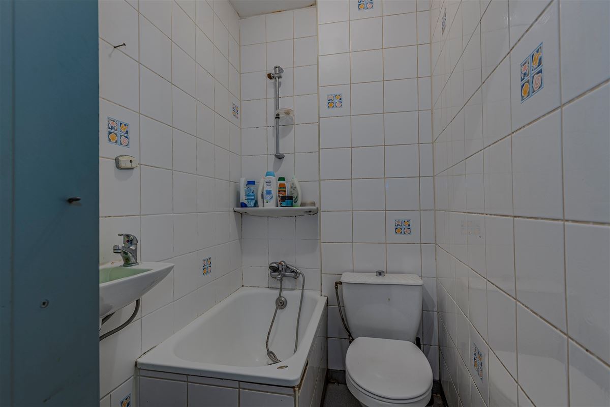 Woning ingedeeld in 4 verhuurde units op topligging aan Park Spoor Noord